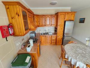 Seaview Apartment的厨房或小厨房