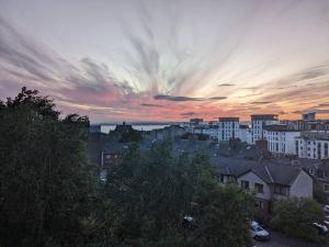 Gallery image of Peaceful Oasis By The Sea in Edinburgh