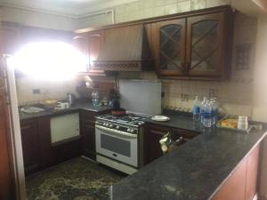 Køkken eller tekøkken på شقه فندقيه علي النيل