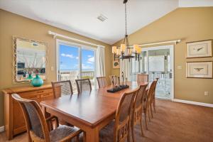 Φωτογραφία από το άλμπουμ του The Topan at Ships Watch σε Duck +27 φωτογραφίες