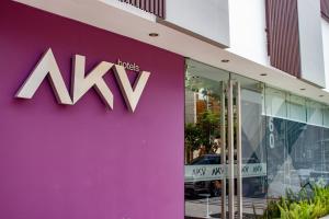 Um restaurante ou outro lugar para comer em Aku Hotels