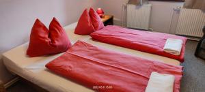 Letto o letti in una camera di motorest U KONĚ