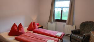 Letto o letti in una camera di motorest U KONĚ