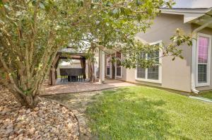 Κήπος έξω από το College Station Family Home 3 Mi to Texas A and M!