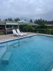 Bazén v ubytování The Sundown Lodges Rarotonga nebo v jeho okolí