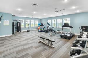 Palestra o centro fitness di Upscale 1BR/1BA: Resort Vibes, City Edge, Bliss