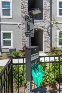Giardino di Upscale 1BR/1BA: Resort Vibes, City Edge, Bliss