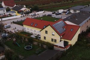 Budova, v ktorej sa apartmán nachádza
