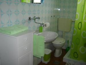 Kúpeľňa v ubytovaní Rooms Danica + 37 fotografií