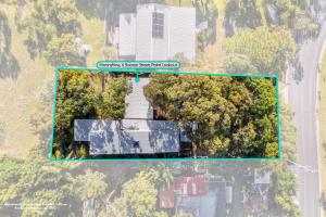 Gallery image of Moonshine Beach Shack by Discover Stradbroke in Point Lookout