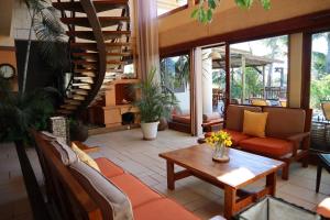 Ruang duduk di Le Gite du Bonheur Guest House & Car Rental