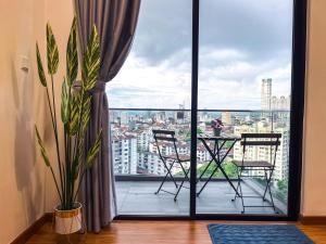Beacon Executive Suites by NGN的阳台或露台