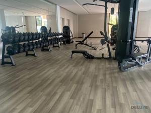 Fitness centrum a/nebo fitness zařízení v ubytování Tranquil 2BR with Assistant Room at Mesk 1 Midtown Dubai Production City by Deluxe Holiday Homes