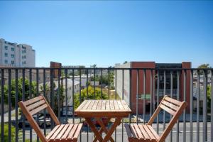 Culver City 1br w rooftop lounge access to 405 LAX-1124