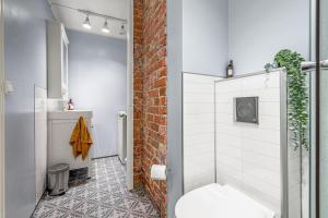 Koupelna v ubytování Classic & cozy Apartment in Ila near city center