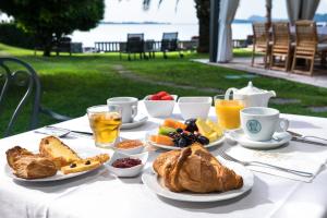 Gallery image of Hotel Villa Capri in Gardone Riviera