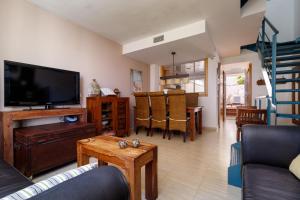 Gambar di galeri bagi Lets Holidays Big terrace house with parking di Tossa de Mar +26 gambar