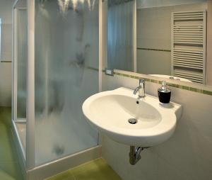 Kúpeľňa v ubytovaní Apartment Nido Stazione + 37 fotografií