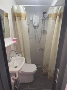 Salle de bains dans l'établissement Noya Suites 19 autres photos