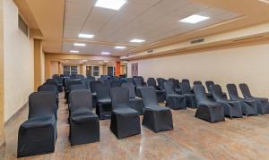 Posezení v ubytování Treebo Premium Baramasi By Jai Club Prime