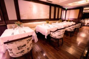 Restaurace v ubytování Kubitschek Plaza Hotel