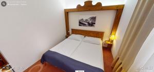 Postel nebo postele na pokoji v ubytování Hotel Selsky Dvur + 37 fotografií