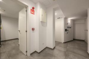 Kuchyň nebo kuchyňský kout v ubytování AmazINN Places Blasco de Garay 102