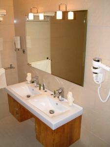 Kúpeľňa v ubytovaní Afrika Hotel Frýdek-Místek
