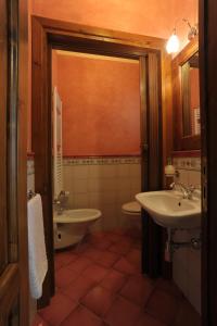 A bathroom at Gli Oleandri