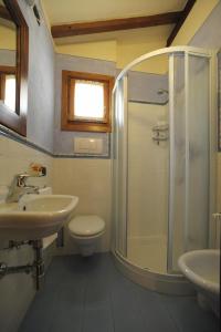 A bathroom at Gli Oleandri