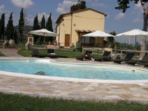 The swimming pool at or close to Agriturismo Mercurio