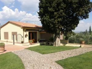 A garden outside Agriturismo Mercurio