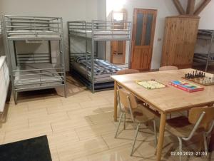Postel nebo postele na pokoji v ubytování Chalupa-statek Arkáda + 37 fotografií