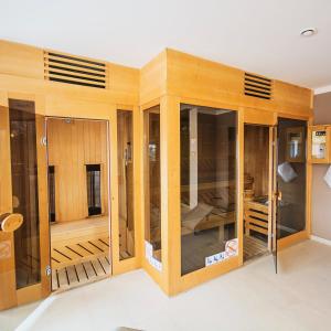 Posedenie v ubytovaní Harmónia Hotel Sárvár