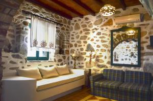 Uma área de estar em Villa Peristeri