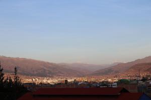 Splošen pogled na gorovje oz. razgled na gore, ki ga ponuja hostel