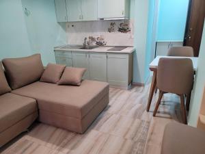 Η κουζίνα ή μικρή κουζίνα στο Seaside Apartment Shengjin- The rock