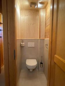 Bagno di Chalet Singlinaz