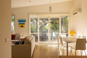 Istumisnurk majutusasutuses One Level at Broadbeach Inverloch