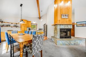 Η κουζίνα ή μικρή κουζίνα στο Three Sisters Hideaway