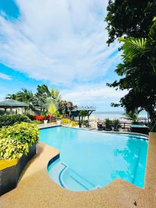 Piscina di Palmbeach Resort & Spa Mactan, Cebu o nelle vicinanze