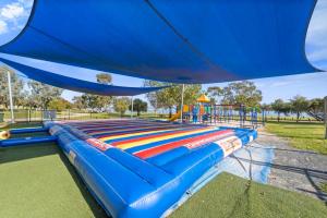 Ο χώρος παιχνιδιού για παιδιά στο Lake Hume Holiday Park
