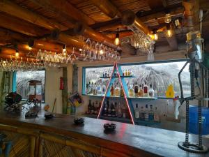 Sohvabaar või baar majutusasutuses Hotel Gabarra Lodge