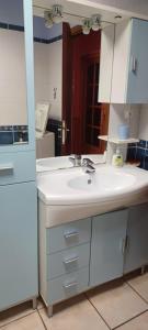 Kuchyň nebo kuchyňský kout v ubytování chalet du cypres + 13 fotografií