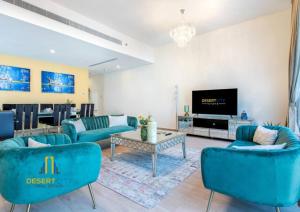 A seating area at Two Bedroom Apartment in Dubai Marina Hosted by Desert City Stays