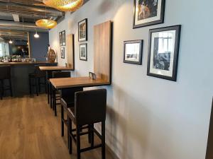 伊甸园宫奥拉克酒店餐厅或其他用餐的地方