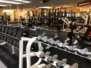 Fitness centrum a/nebo fitness zařízení v ubytování Men Only Capsule Room & Sauna, Bathhouse, gim 男性専用サウナ&カプセル Minami Gakugeidai