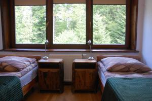 Foto dalla galleria di Domek Myśliwski w Mucznem a Lutowiska