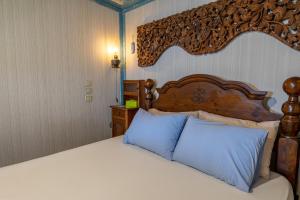 A bed or beds in a room at Container Luxury House