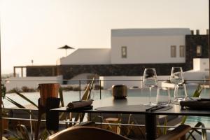 Фотография из галереи Santo Pure Oia Suites & Villas в городе Ия